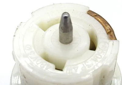 USED LEVITRON CS8164C LOCKING CONNECTOR