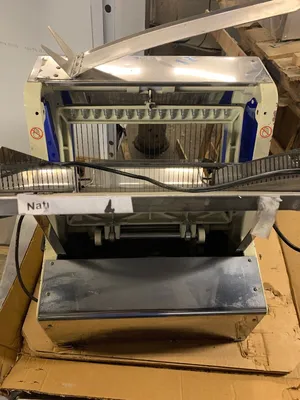 174-0068 Omcan 302 Half-Inch Commercial Countertop Bread Slicer