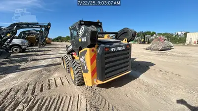 New | in-Stock 2024 HYUNDAI HS120V Skid Steer Loaders Texas US | National Equipment Dealers #1422669