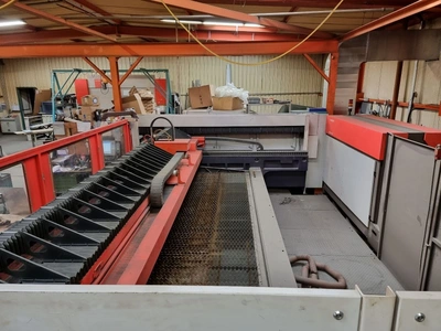 BYSTRONIC Laser with rotary axis, in very good condition, regularly servised by BYSTRONIC, must go by mid June