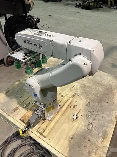 Used 2015 FANUC FANUC LR MATE 200ID/7LC Robots Michigan US | RAB Industries, Inc. #184184