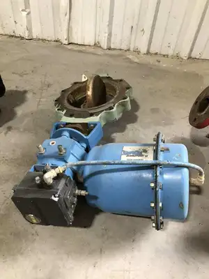 Neles-Jamesbury 10-815L-11 10″ Steel Pneumatic 12-lug Butterfly Valve w/ SS Disc