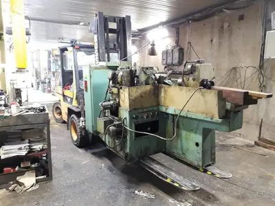 Used 1990 TOS BUAJ 28 Cylindrical Grinders Including Plain & Angle Head CZ | Amaron s.r.o. #1064588