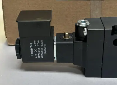 New | in-Stock PARKER B5V2ADB49C Solenoid Valves Ohio US | Surplus Asset Holdings #1236161