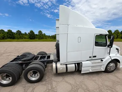 Used 2011 VOLVO VNL Conventional trucks Ohio US | Proxy Equipment #1426039