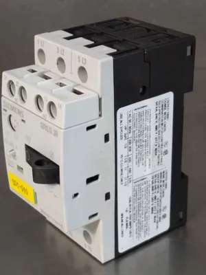 Siemens 3RV1011-1AA15 Circuit Breaker Loc 4D1