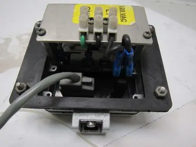 Weco N4-PLC5 Face Mount Electrical Outlet Box Interface W/Cover Door 3A 120V