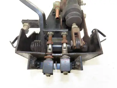 Toyota 5FBE15 Electric Forklift Hydraulic Brake Pedal Master Cylinder Assembly