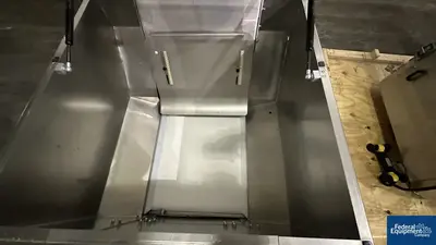 USED Capmatic Capmatic Bottle Filling Line