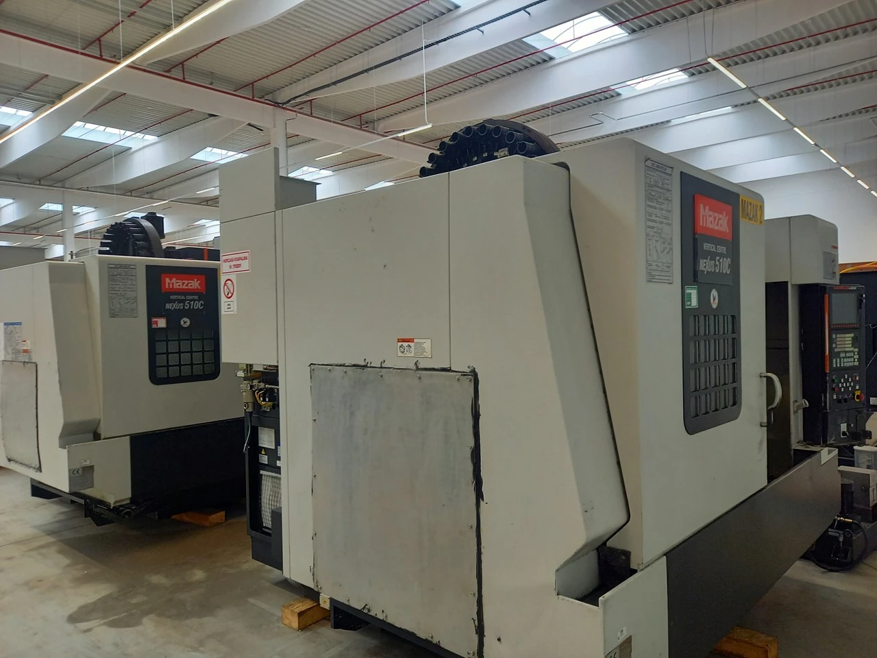 USED 2005 MAZAK VCN-510C