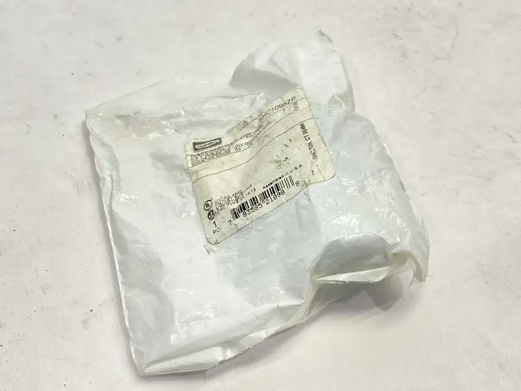 New | in-Stock HUBBELL KELLEMS 1" CORD CONNECTOR 0.63-0.75" Electrical Fittings Michigan US | Maverick Industrial Sales #1089957