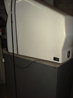 USED GAGE MASTER OPTICAL COMPARATOR WITH 2-AXIS DIGITAL READOUT DISPLAY
