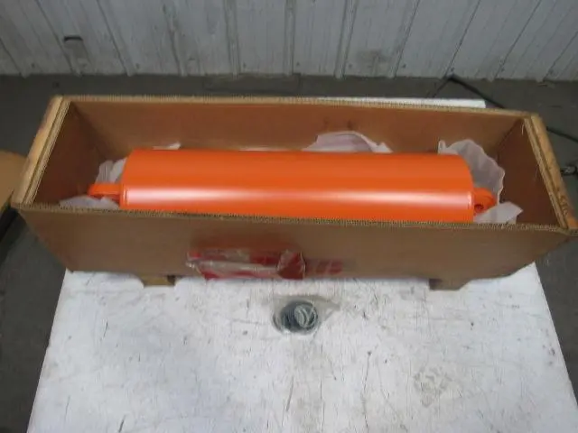 ABB Robotics 3HAC6994-1 IRB 6400R Hydraulic Balancing Cylinder 7" Bore X 27" Str