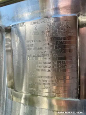 Used 27.2 Gallon Vertical 316L Stainless Steel Jacketed Freeze/Thaw Vessel