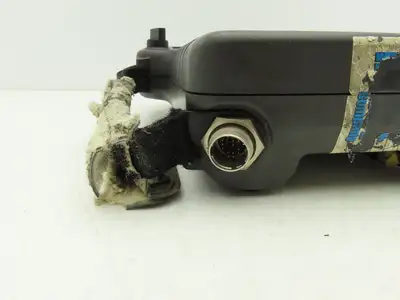 Fanuc A05B-2301-C300 Robot Teach Pendant W/Cable 30 Ft