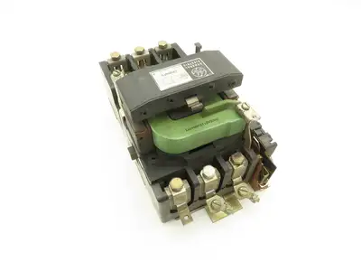 General Electric 100 Hp Motor Starter Contactor 120V Coil 135 Amp Nema 4