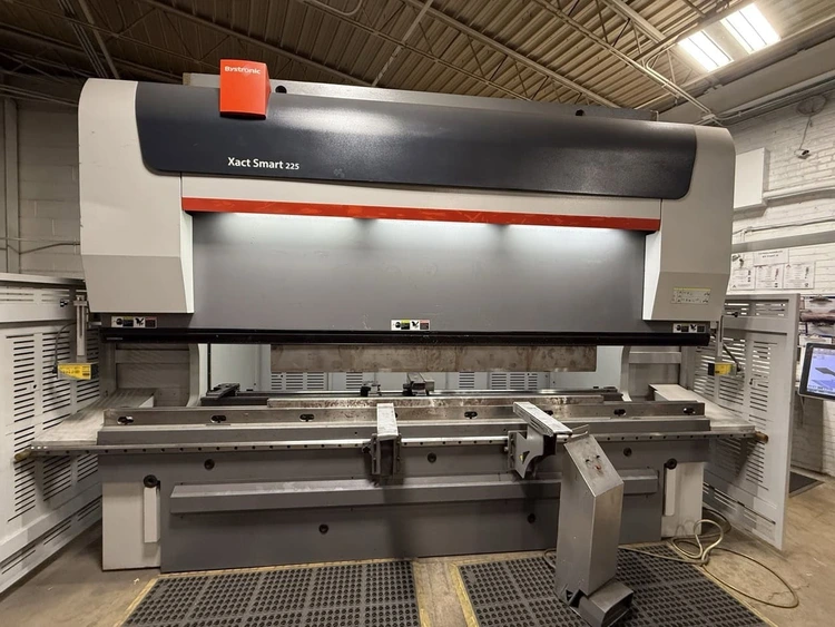Used 2017 BYSTRONIC XACT SMART 225/4100 Press Brakes Illinois US | Lion Machinery #75992