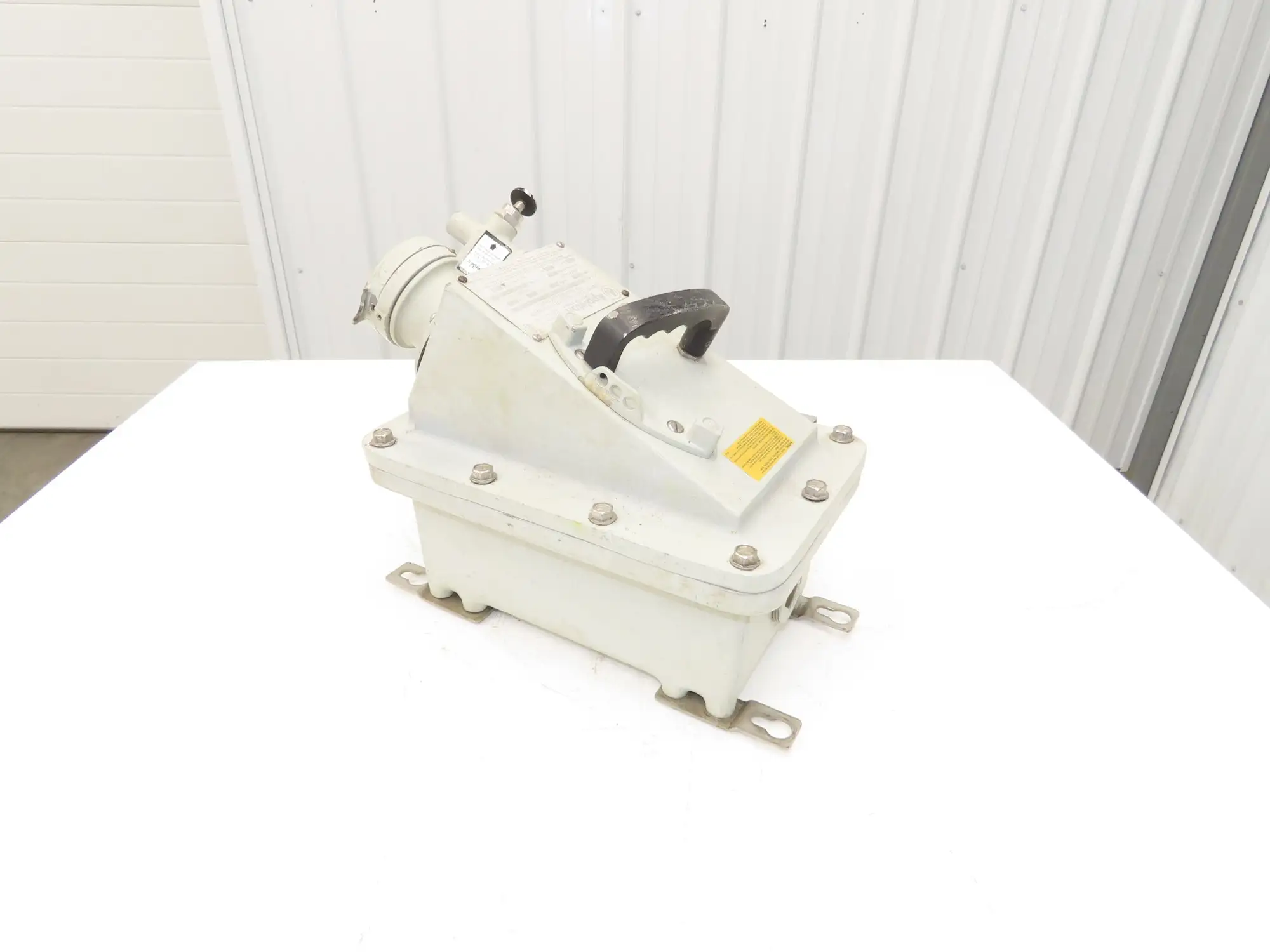Appleton DBR Receptacle Enclosure For Circuit Breaker Hazardous Location