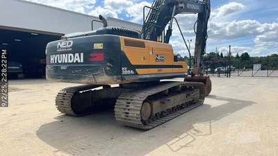 Used 2022 HYUNDAI HX300AL Crawler Excavators South Carolina US | National Equipment Dealers #1422474
