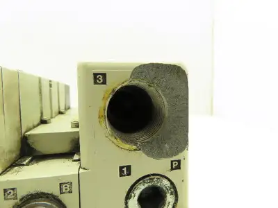 SMC VQC4401-5 Pneumatic Solenoid 4-Valve 5-Station Manifold Block w/EX600-SDN1A