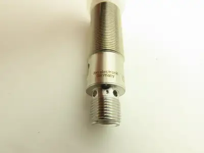 IFM OGT200 Efector200 Diffuse Reflection Sensor 10-36VDC 2-600mm
