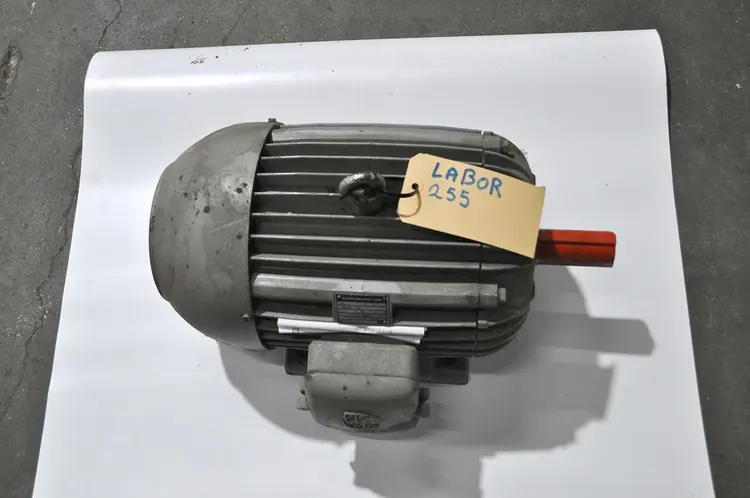Used LABOR MOTOR 7,5 KW Parts | Apt International N.V #364492