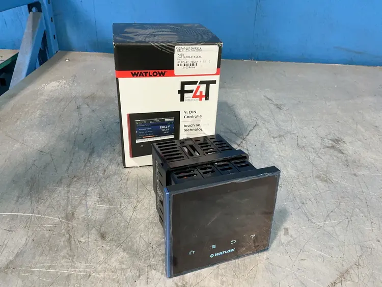 Used WATLOW F4T1A5BAA1B4AAA Temperature Controls Ohio US | HGR 24 #1323912