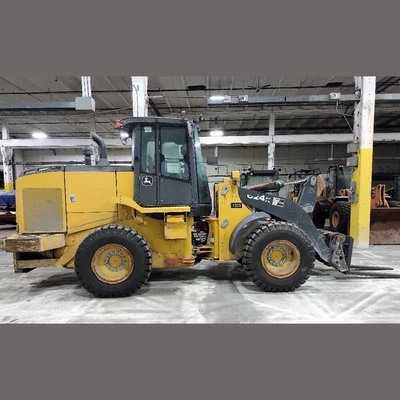 USED 2016 JOHN DEERE 624K
