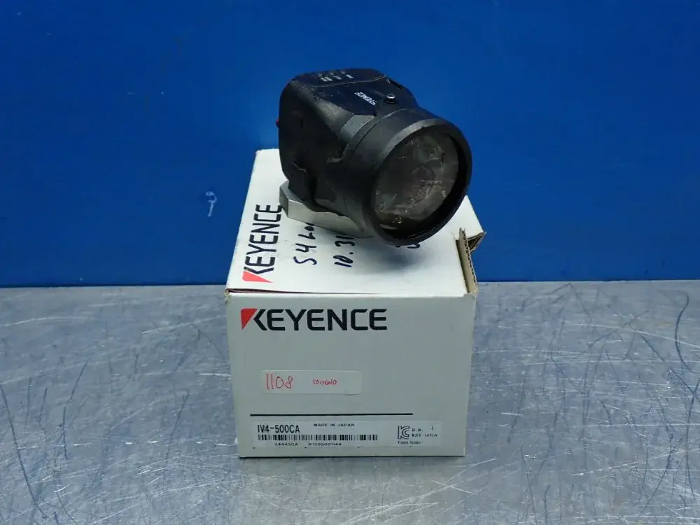 USED KEYENCE IV500CA