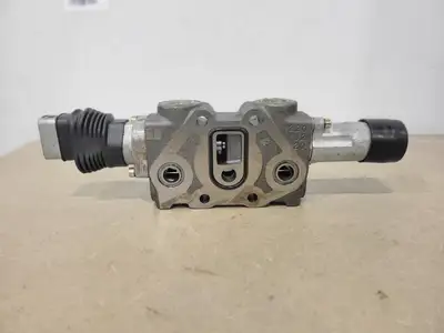 Hydraulic Section Valve 122010721, 122010220