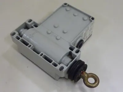 USED TELEMECANIQUE XY2 CE3A010H7