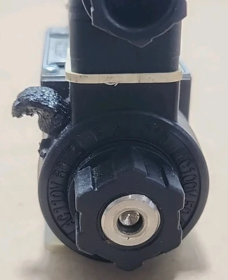 USED Nachi SLD-G01-C5-C1-11