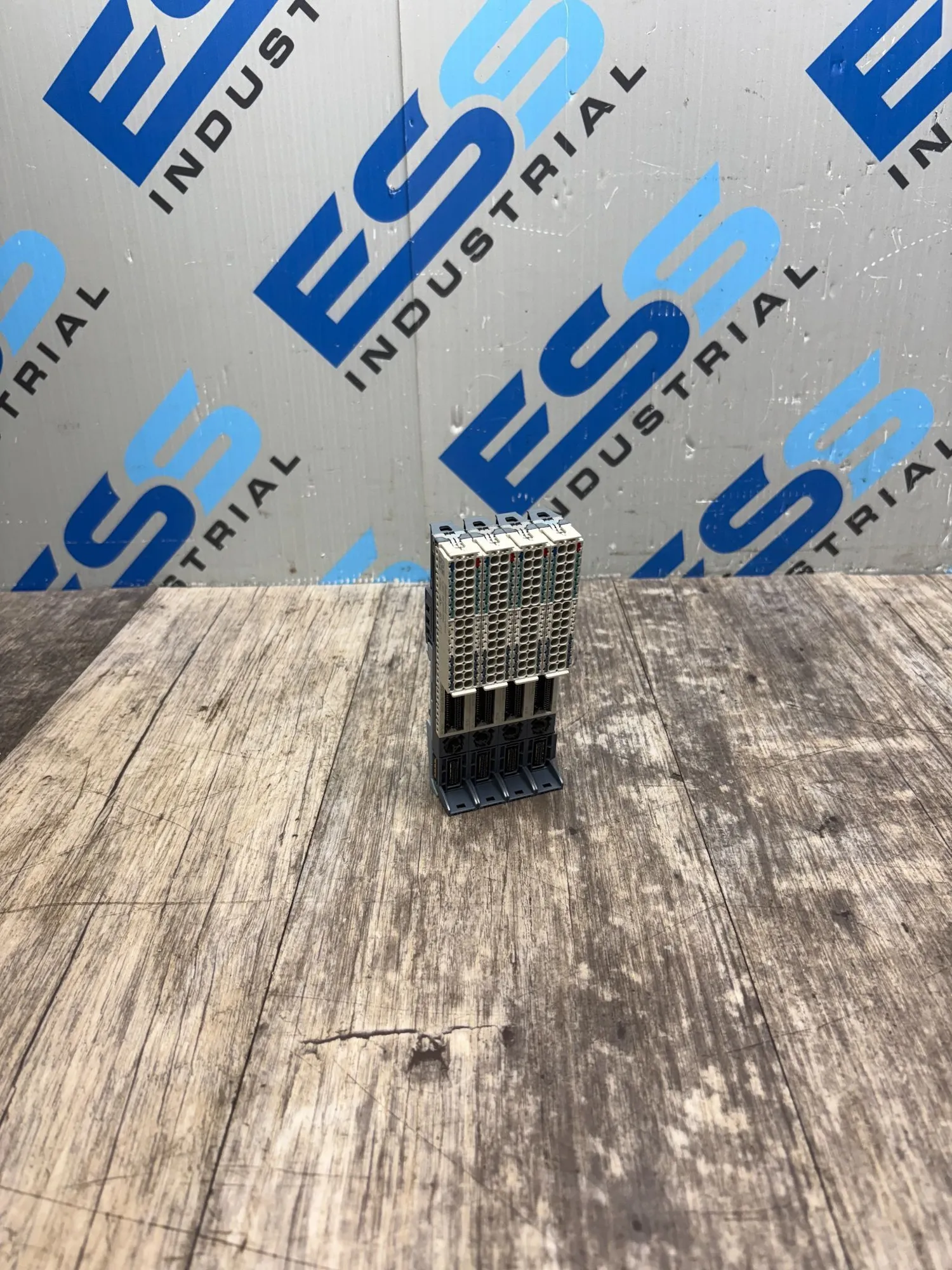 Used Siemens 6ES7193-6BP20-0DA0 Misc Electrical & Power Parts South Carolina US | ESS Industrial Equipment Sales #1318071