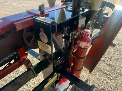 Mechanical Transplanter 6000 Transplanters | County Equipment Company LLC (11)