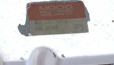 PARTS ONLY MOOG MODEL: J661-040A SERVO VALVE J661040A