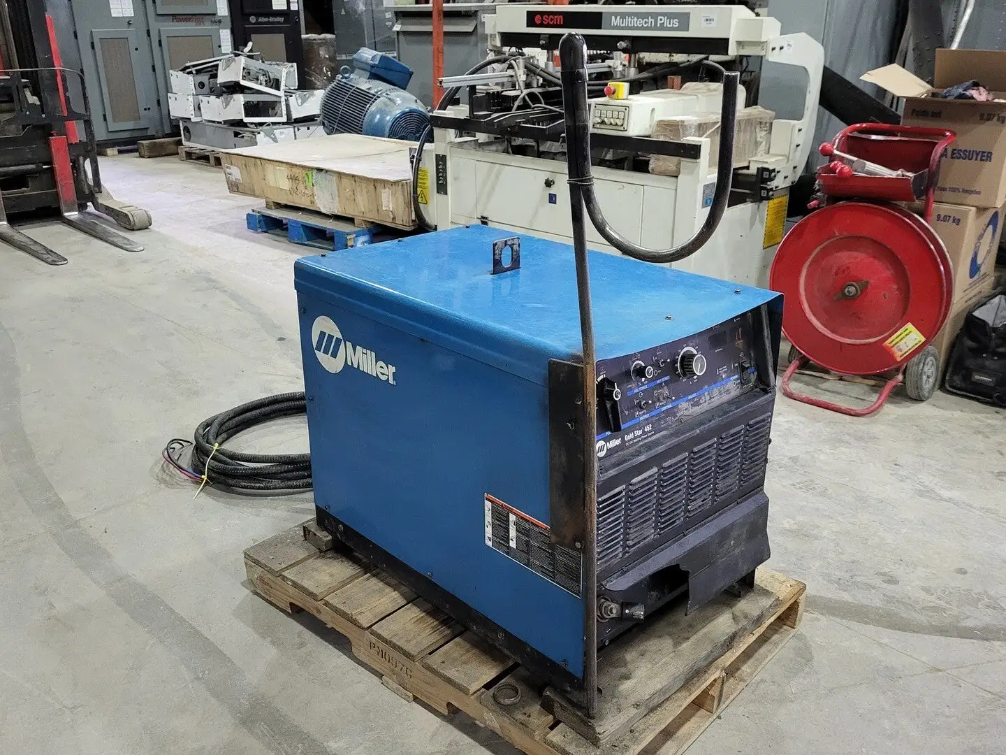 Gold Star 452 CC DC Welding Power Source