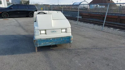 TENNANT 7400 Scrubbers | Platinum Group (5)