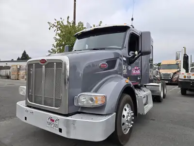 USED 2020 PETERBILT 567
