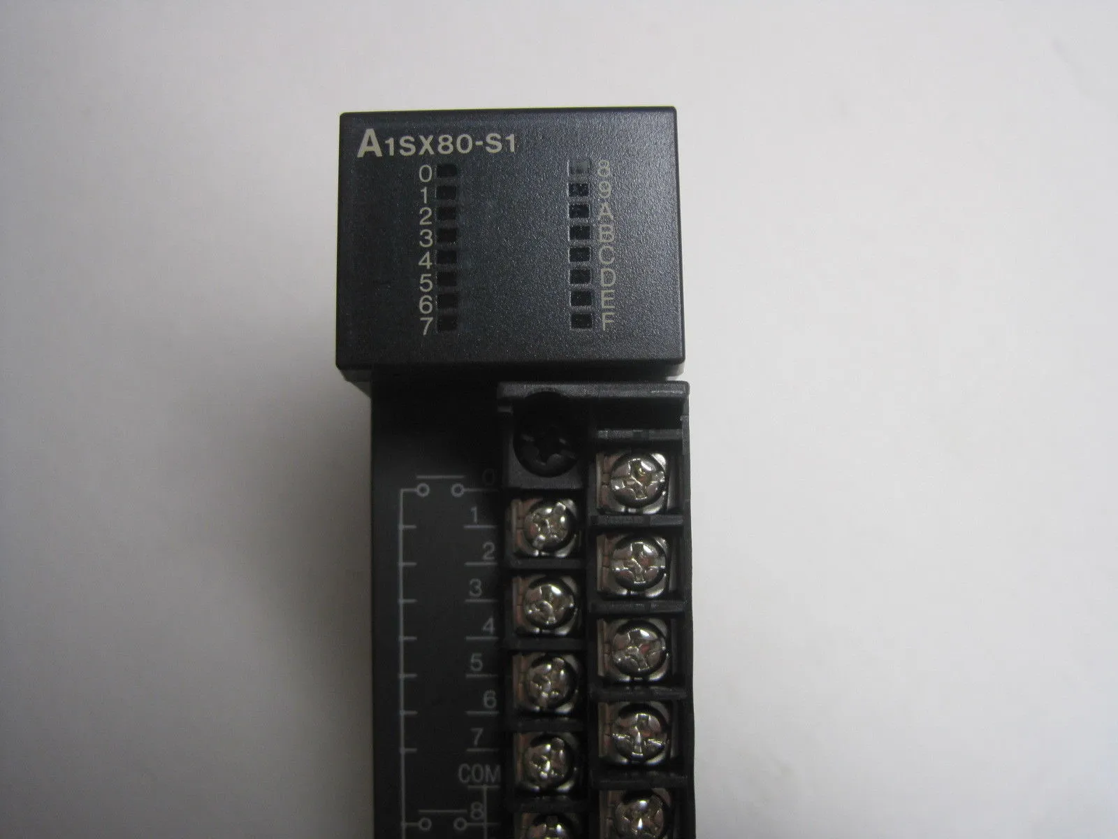 USED MITSUBISHI A1SX80-S1 INPUT MODULE A1SX80S1