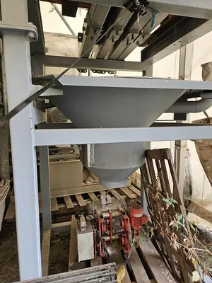 USED HOSOKAWA TWO-STAGE PLASTIC SHREDDING AND GRANULATION SYSTEM