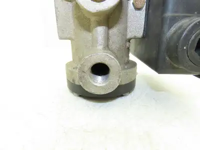 UFM 0010GM-4L-230V.9-0NR Flow Meter Monitor 1/2" NPT Port 10 GPM 3 Wire Switch