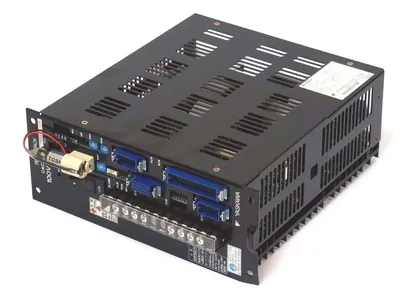 NEW YASKAWA ELECTRIC CACR-HR02BAB11Y5 SERVO AMPLIFIER CACRHR02BAB11Y5