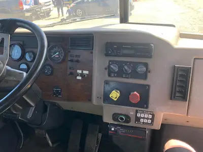 USED 1999 PETERBILT 330