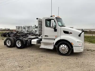 USED 2020 PETERBILT 579