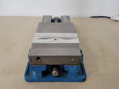 6" Milling Vise w/ CB-4B Seal Clamp OP2
