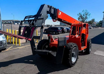 USED 2013 JLG SKYTRAK 10054