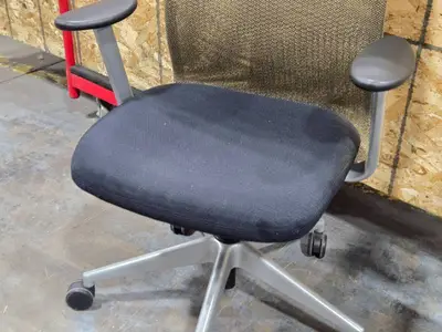 Rolling Office Armchair