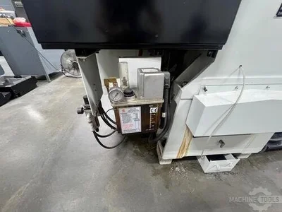 USED 2011 HURCO VM10
