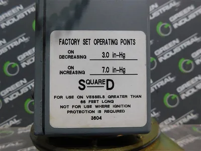 Square D 9016 GAW-21 Vacuum Switch 100 psig 6.9 bar 0-28.7 In-Hg 0-973 mbar Used
