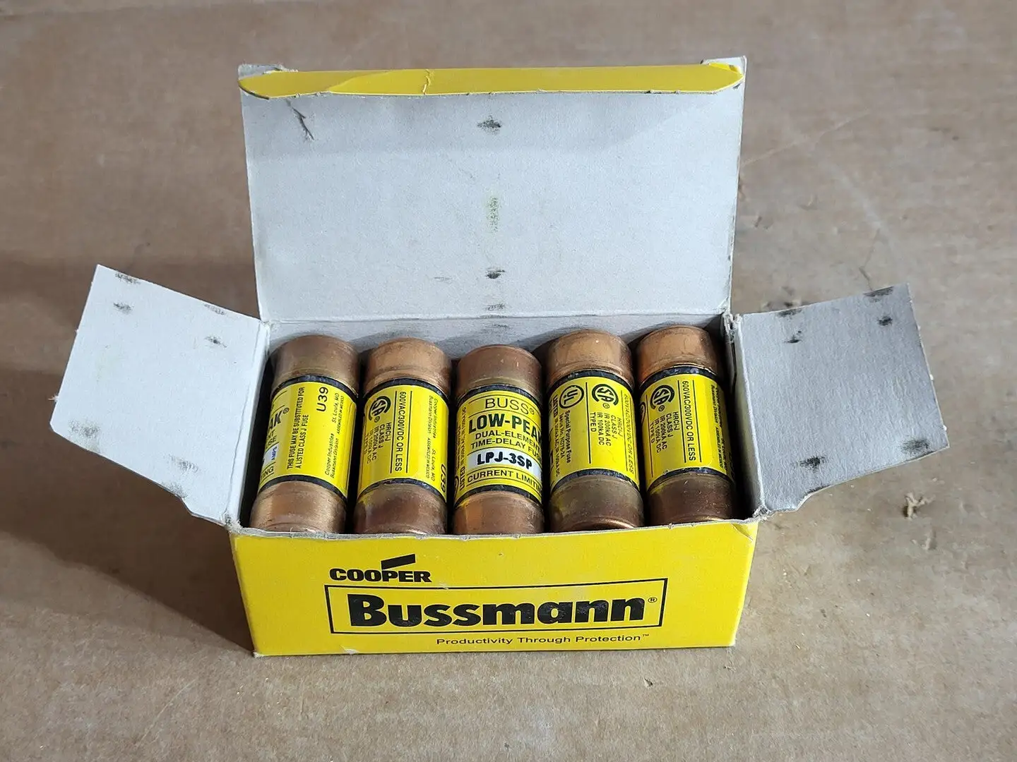 NEW BUSSMANN LPJ-3SP